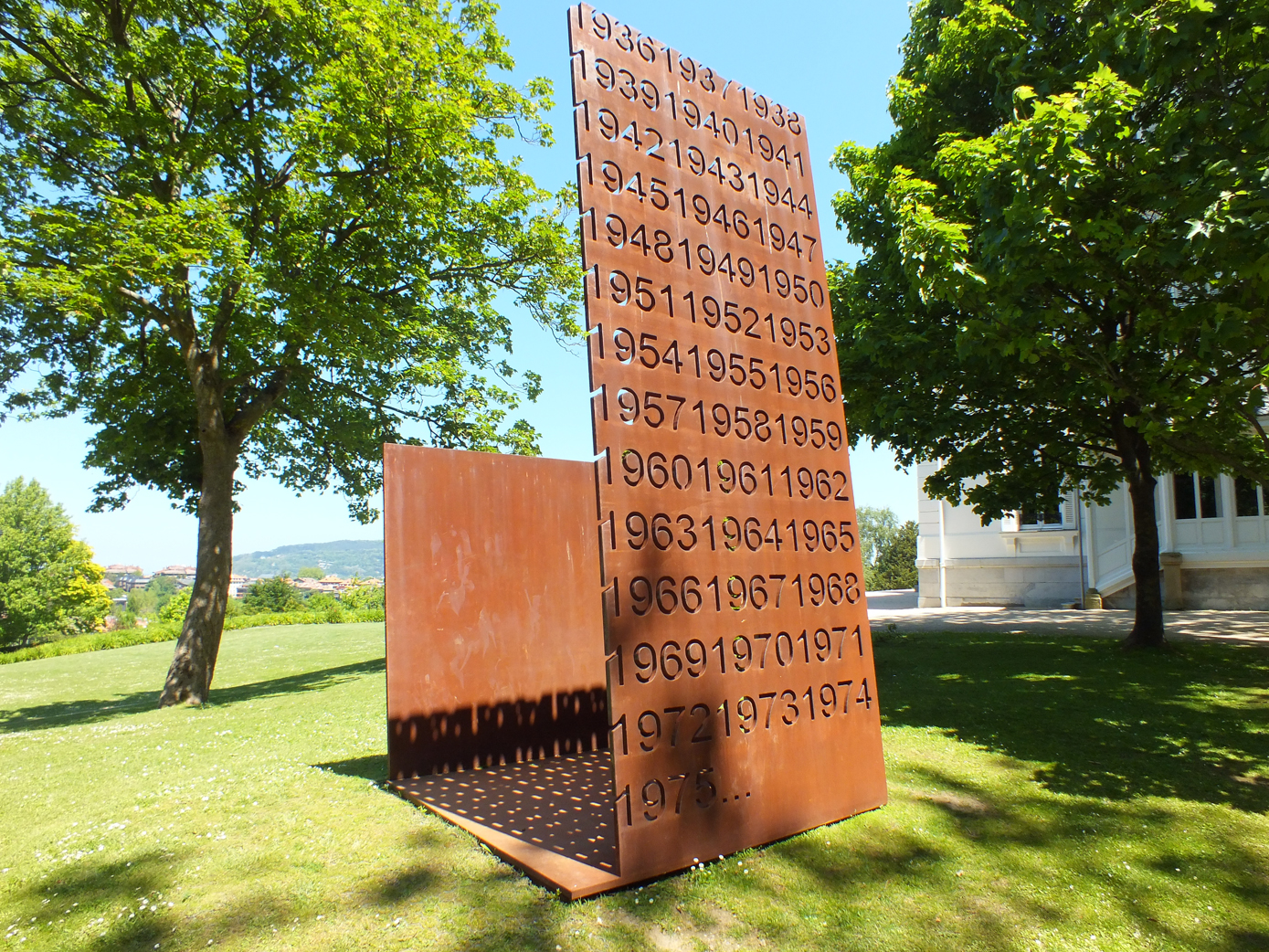 URTE HAIETAN – THOSE YEARS (2011) – Donostia-Saint Sebastien, Basque Country