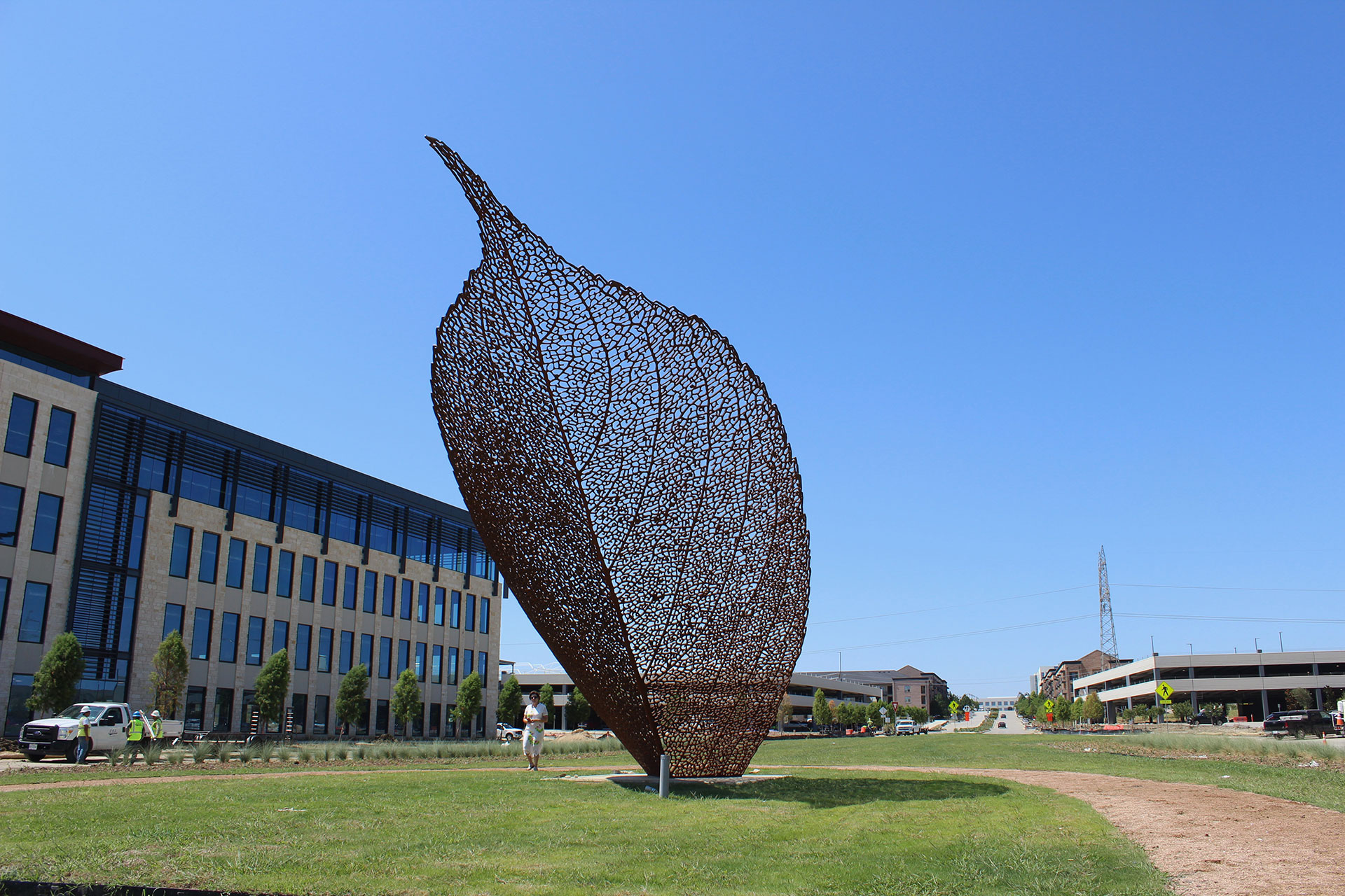 LEAF (2017) Cypress Waters Development, Dallas USA